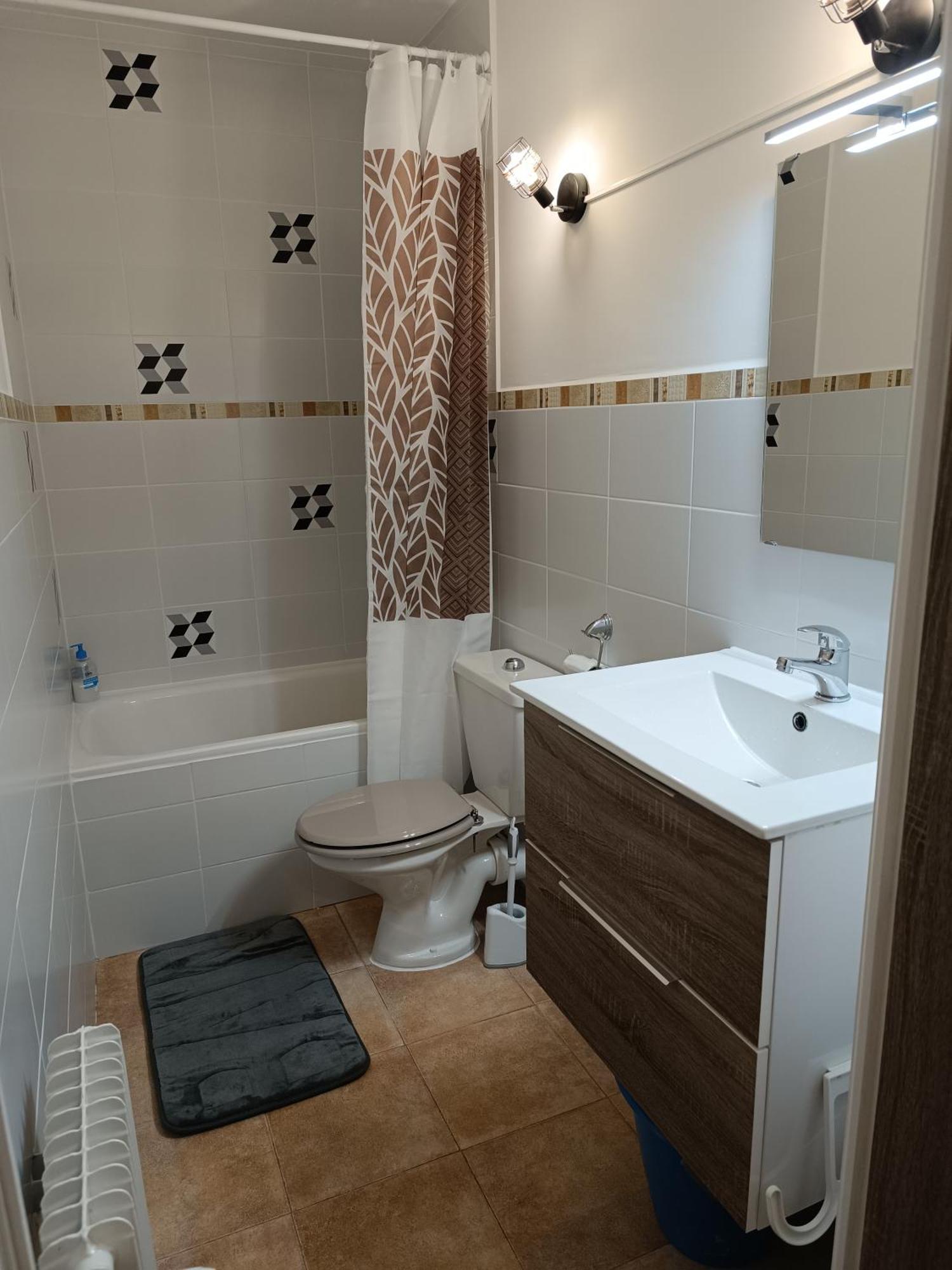 Studio Agreable Tout Confort 레 장글 외부 사진